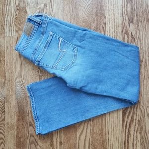 (4) American Eagle Light Wash Kick Boot Super Stretch Extra Short Jeans